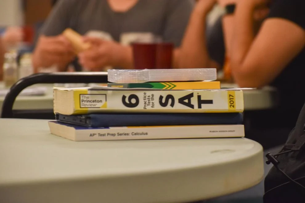 U-Lead offers mentorship, scholarships as immigrant students face growing barriers